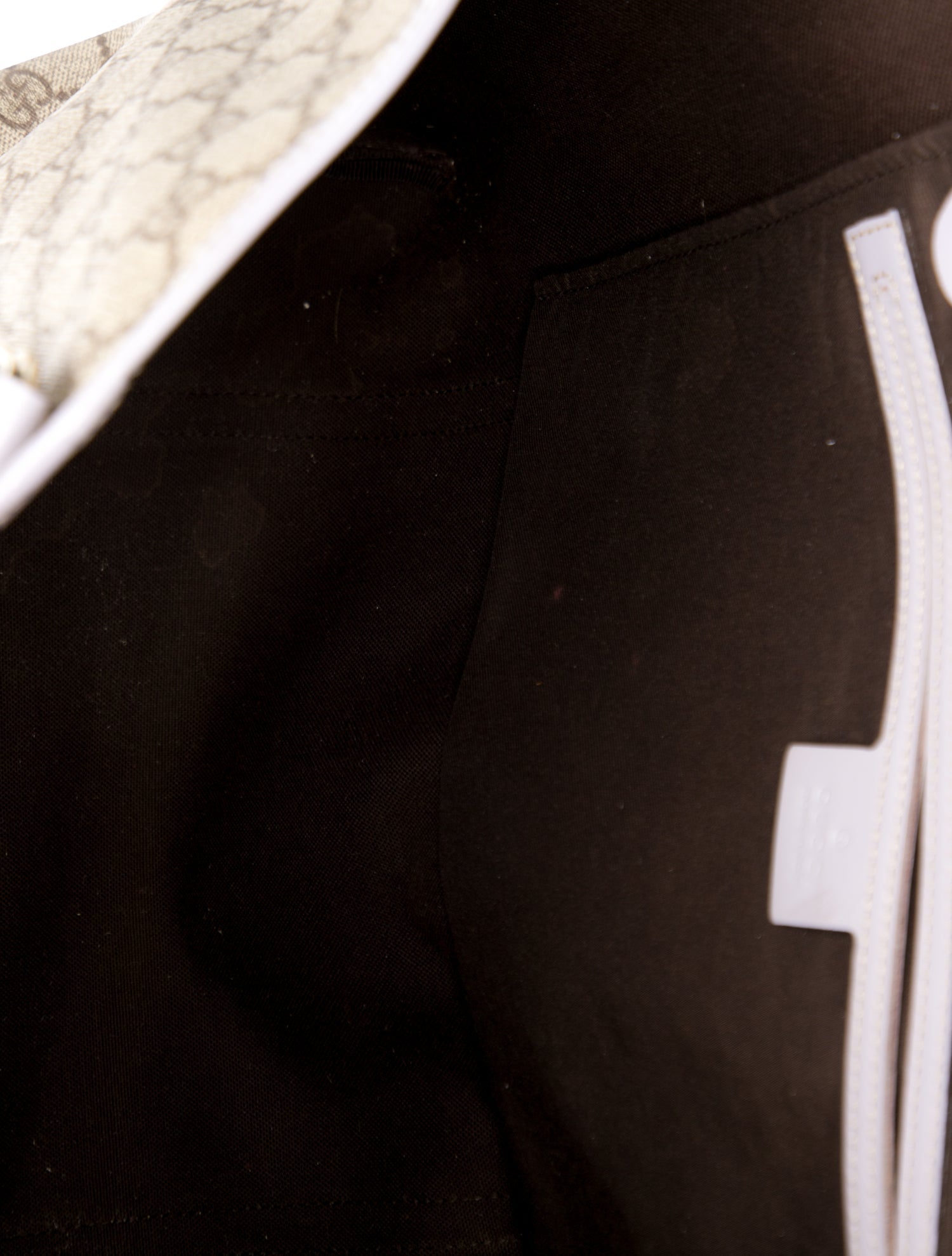 Gucci GG Supreme Joy